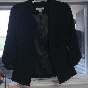 2/35 Blazer, black, no collar